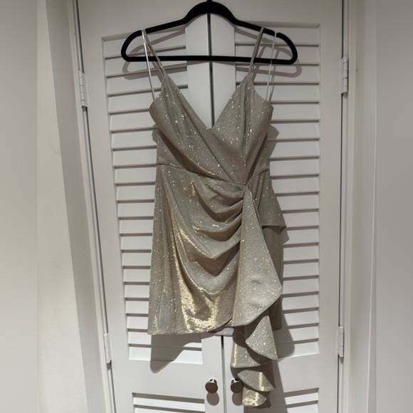 Night of Glam Sparkly Silver Sleeveless Tulip Mini‎ Dress Size S - Picture 7 of 7